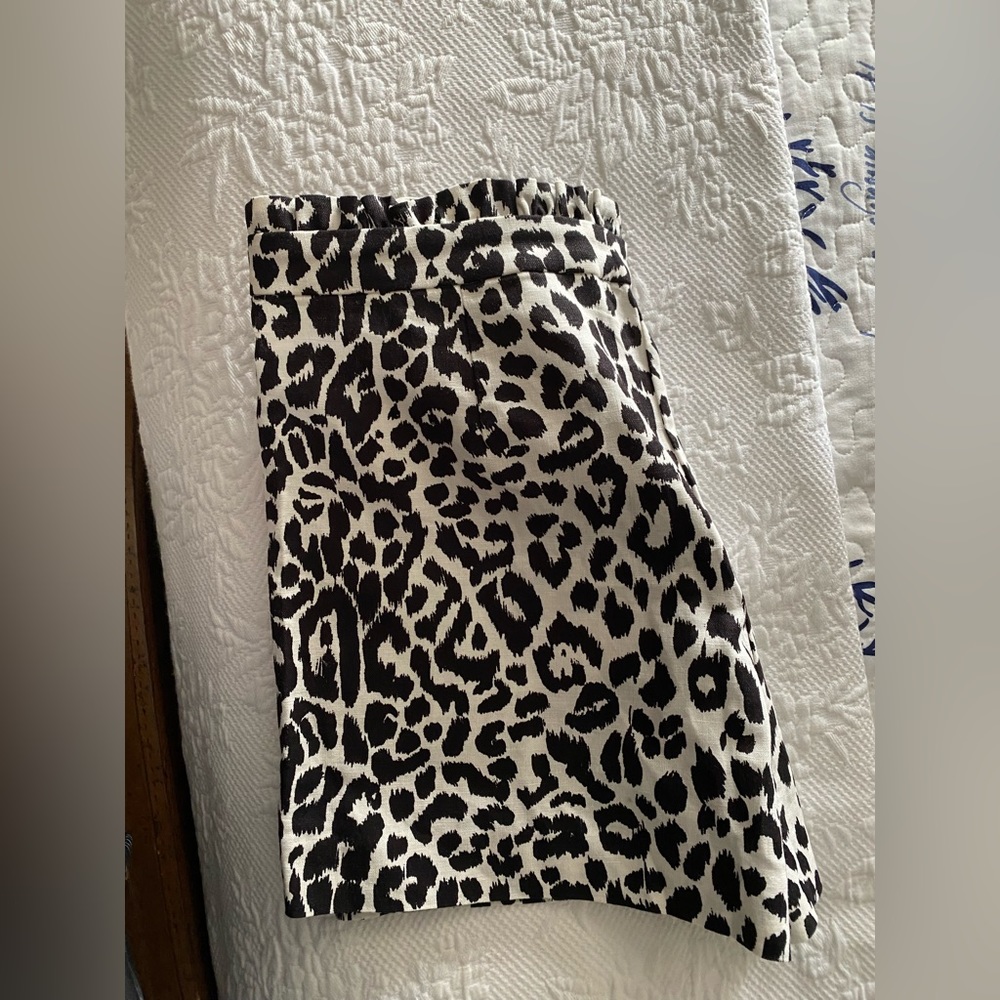 J.Crew shorts ruffled waist and pockets